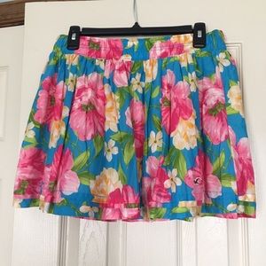 Hollister skirt. Floral. Blue